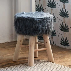 Tabouret Fourrure Gris Atmosphera -MaisonChic Magasin tabouret fourrure gris atmosphera 2